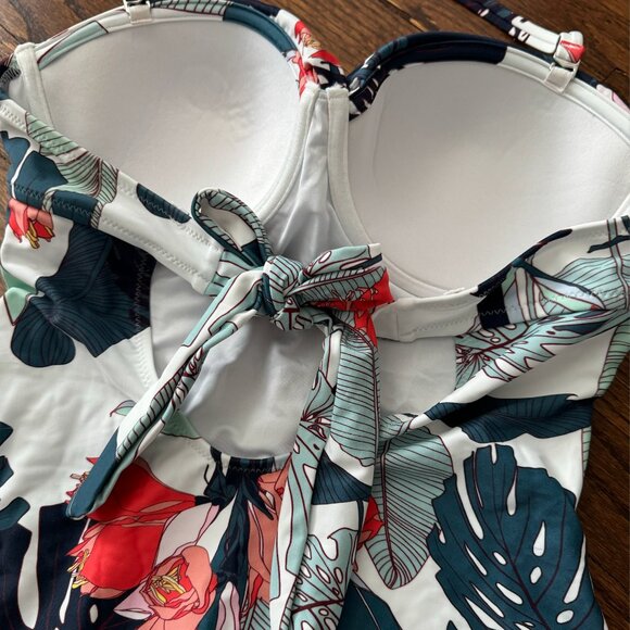 NEW Floral Swim - Picture 4 of 6